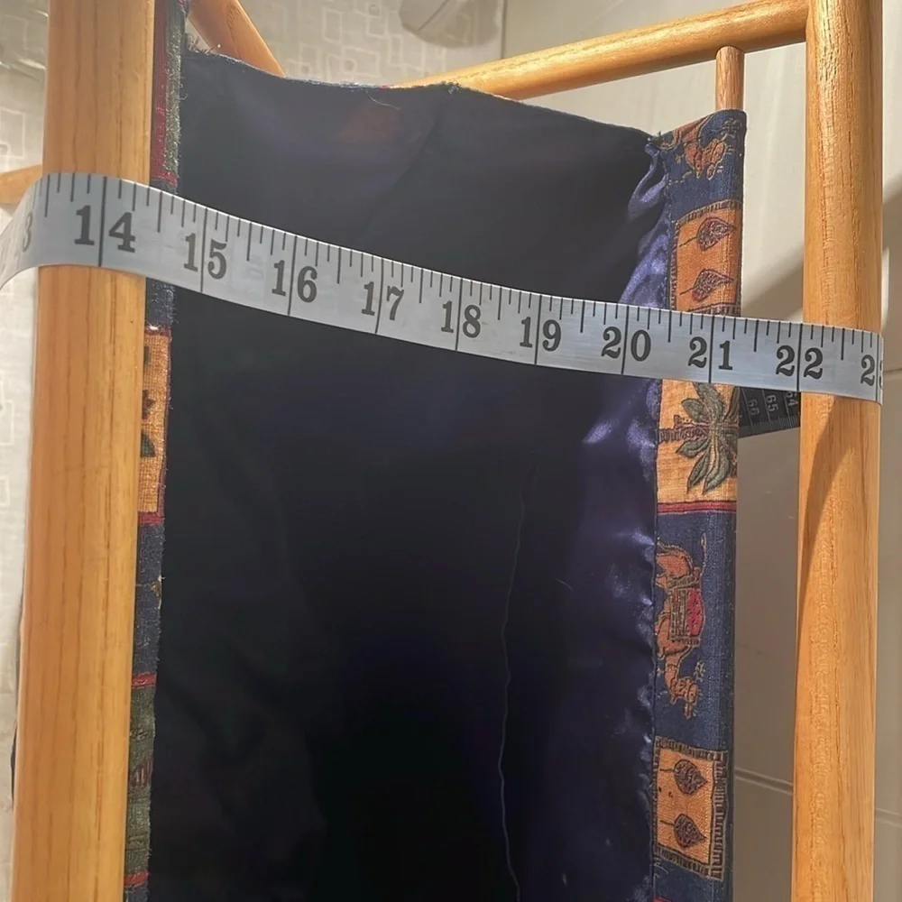 Sewing Camel Ethnic Cloth Print Pocket Yarn Storage Wooden